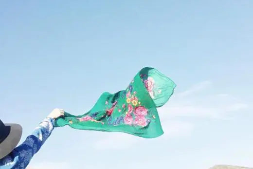 The Best Poly Mailers for Scarves